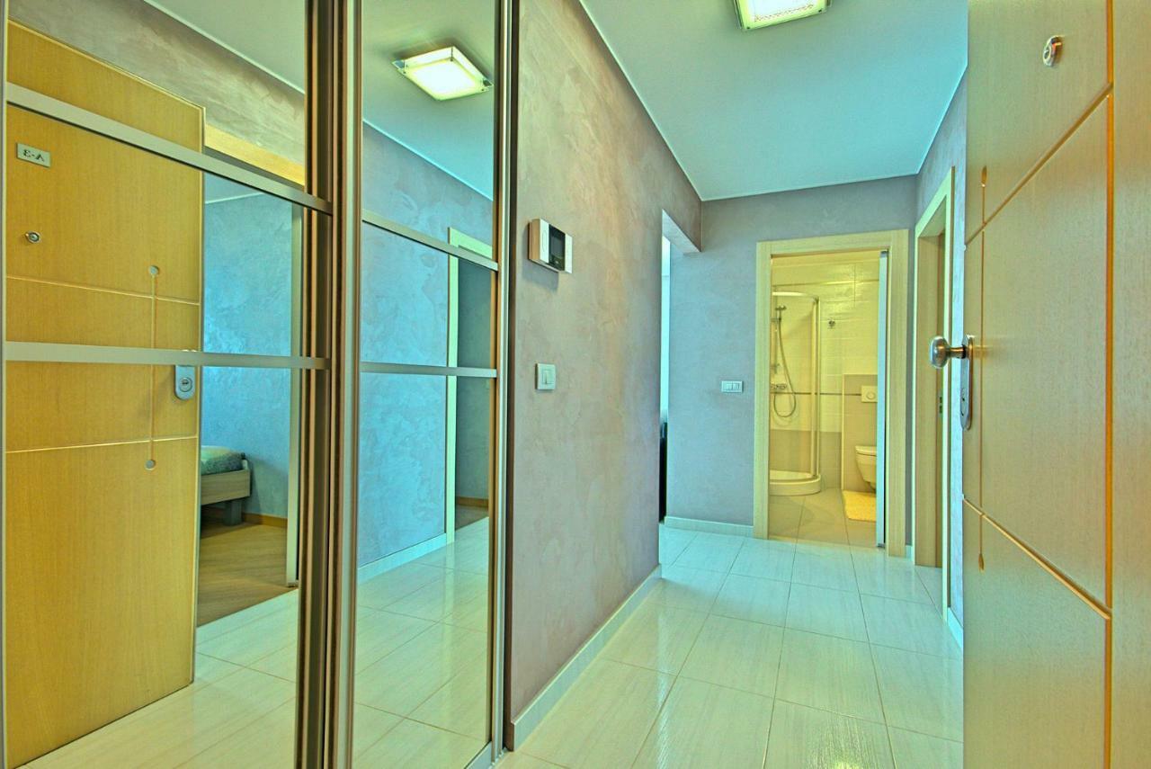 Apartments Riva-Interauto Umag Exterior photo