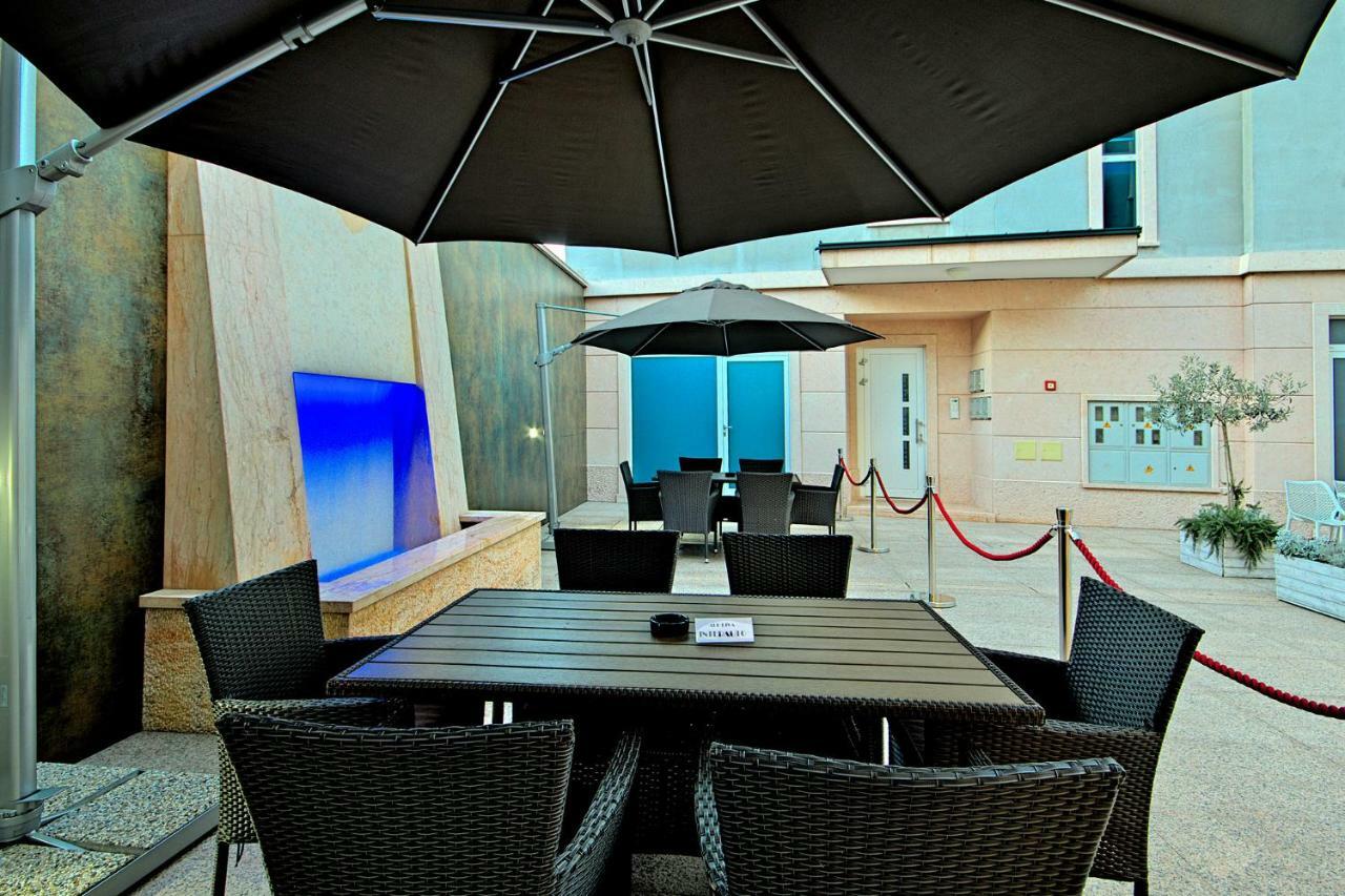 Apartments Riva-Interauto Umag Exterior photo